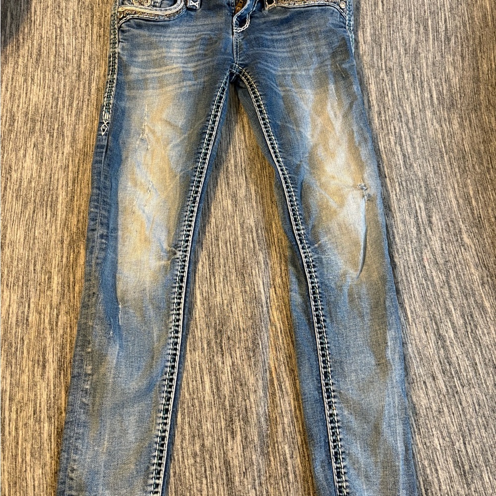 Women’s Rock Revival Blue Skinny Jeans with Distressing and Vintage Wash